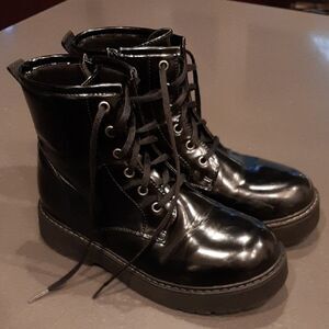 ILIA Black Combat Boots with Ankle Height and Sturdy Sole